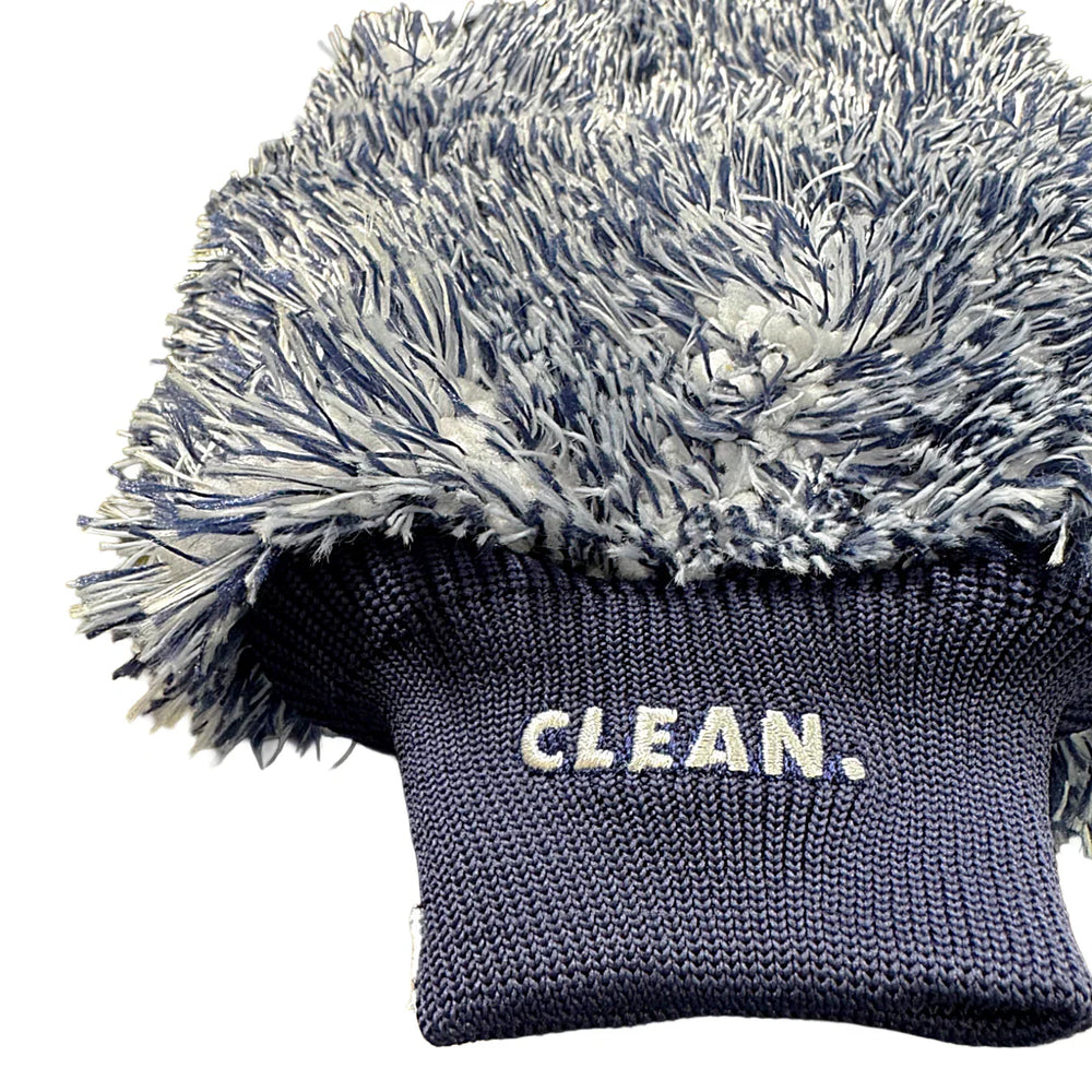
                      
                        Clean. Wash Mitt
                      
                    